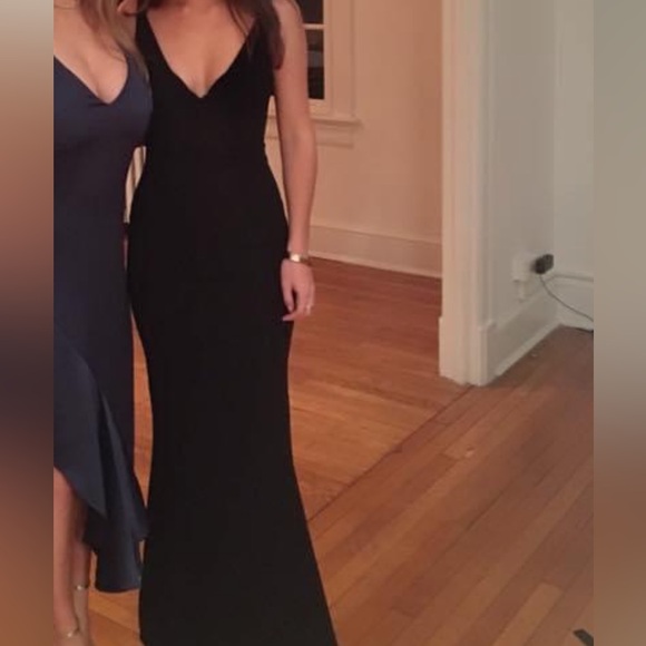 Floor length curve hugging dress - Picture 4 of 4